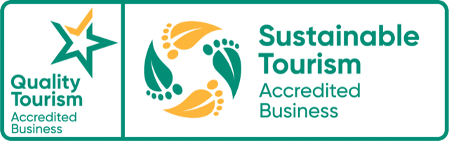 Logo verifying Eco Abrolhos Cruises is a Quality Tourism and Sustainable Tourism Accredited Business